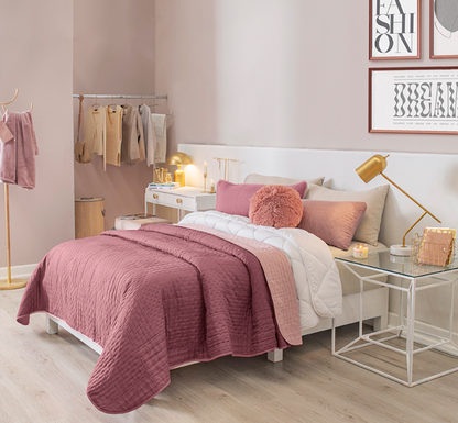 BLUSH NOVO COMFORTER