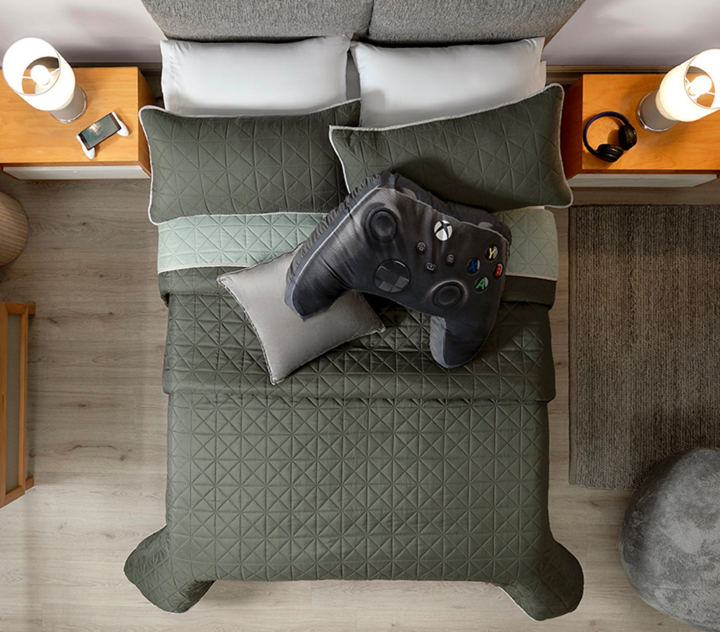 Novo Olive Reversible Lightweight Blanket - Soft Cozy Bedding with Triangular Quilt Pattern for All Season Comfort - Vianney Comforter